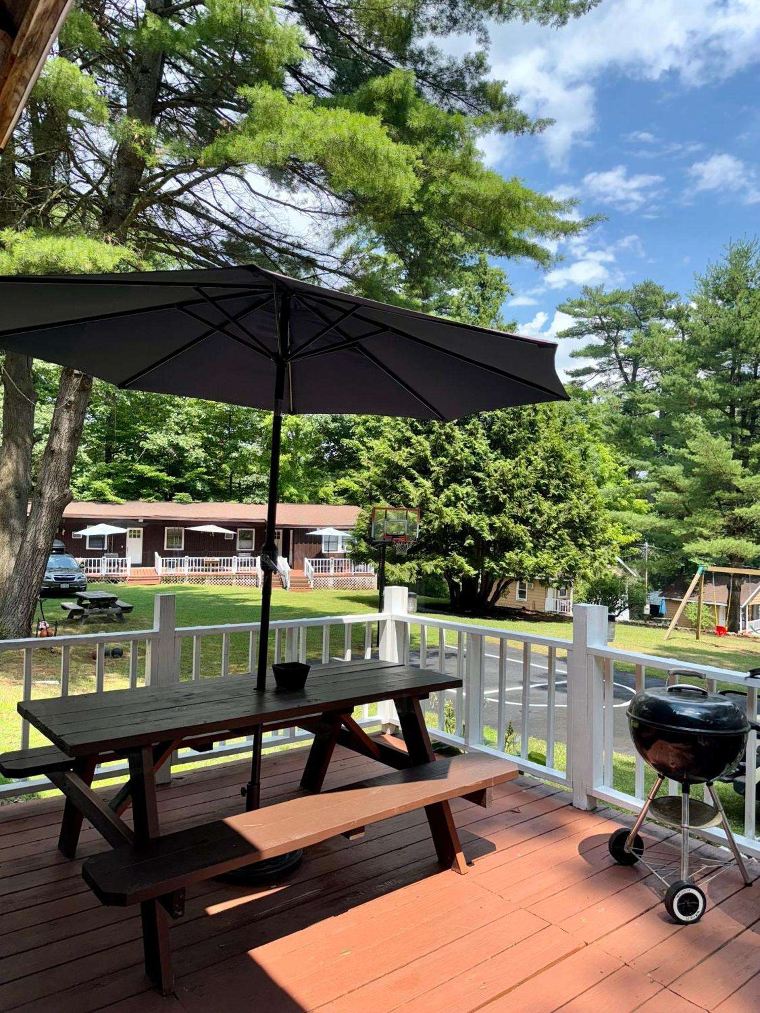 Rock Castle Resort Lake George Exterior foto